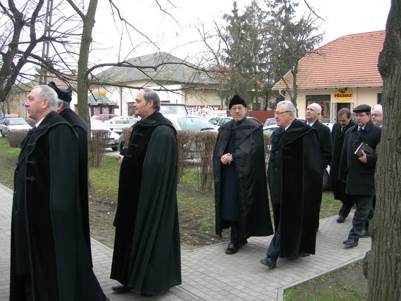 Sípos Tas Töhötöm esperes úr beiktatása a gyomai Református Templomban