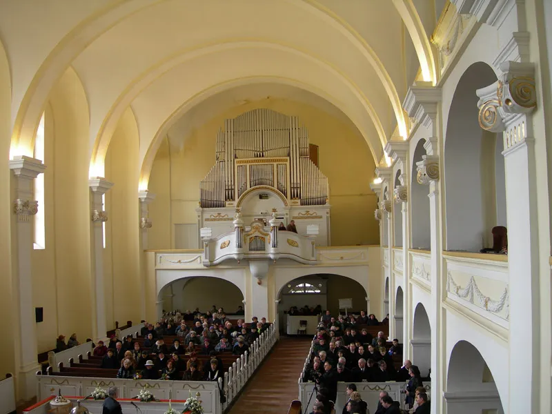 Sípos Tas Töhötöm esperes úr beiktatása a gyomai Református Templomban
