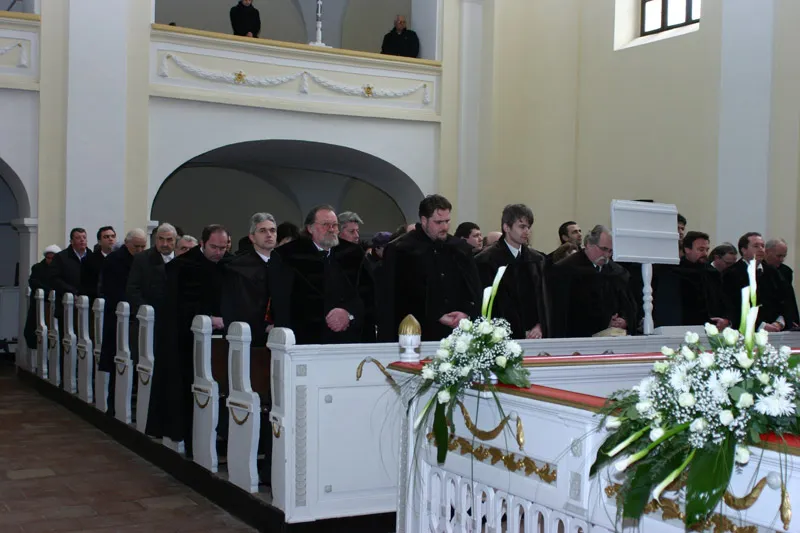 Sípos Tas Töhötöm esperes úr beiktatása a gyomai Református Templomban