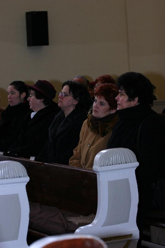 Sípos Tas Töhötöm esperes úr beiktatása a gyomai Református Templomban