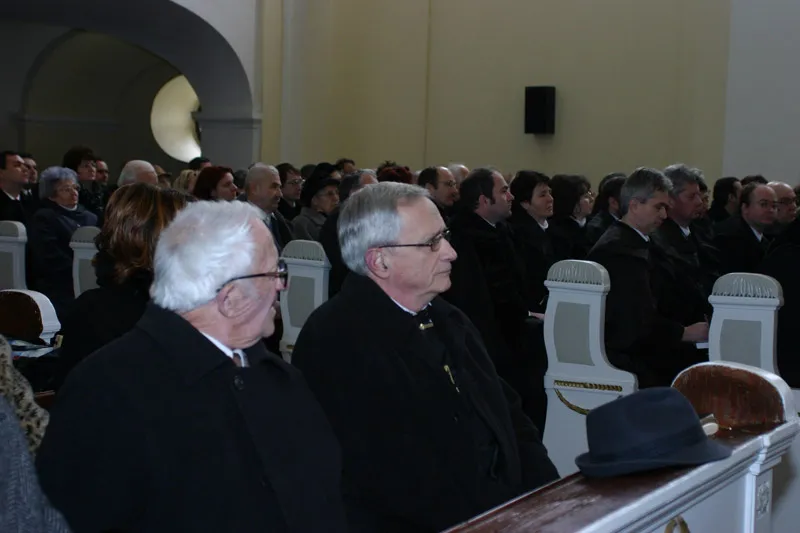 Sípos Tas Töhötöm esperes úr beiktatása a gyomai Református Templomban