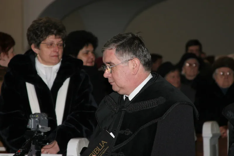 Sípos Tas Töhötöm esperes úr beiktatása a gyomai Református Templomban