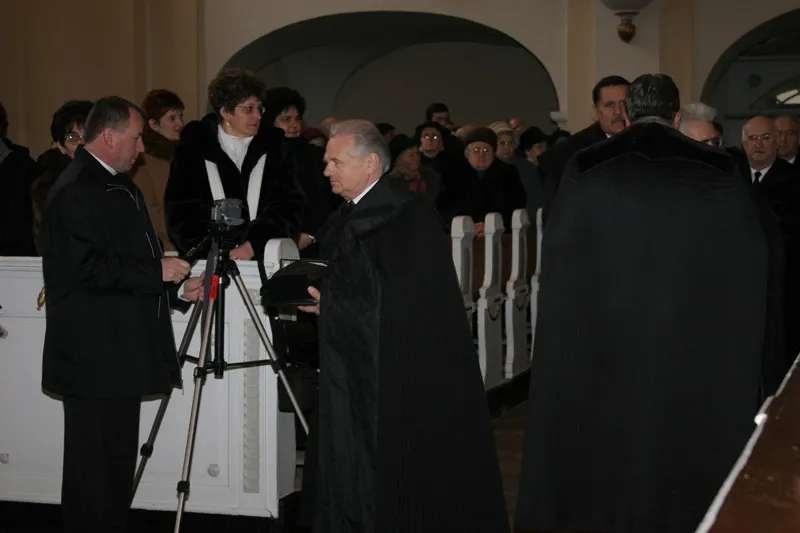 Sípos Tas Töhötöm esperes úr beiktatása a gyomai Református Templomban