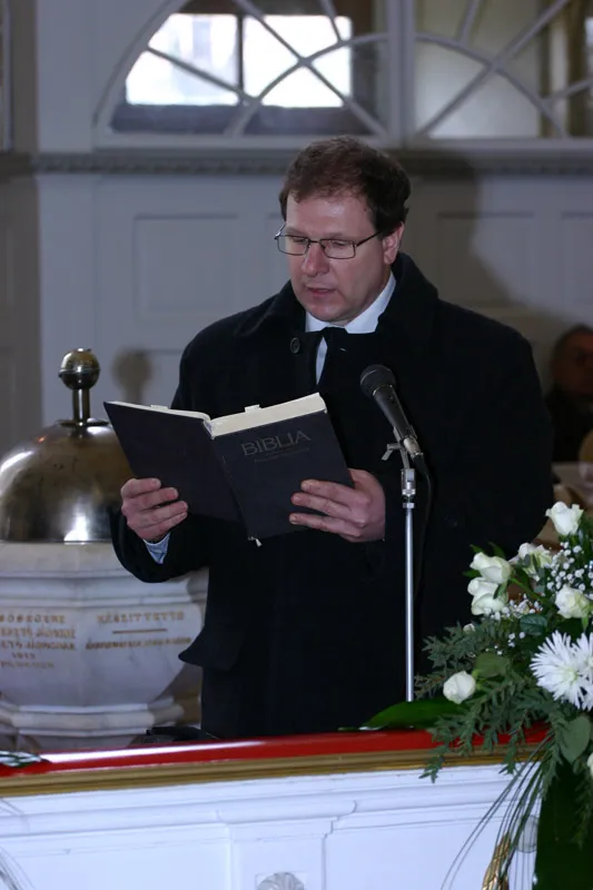 Sípos Tas Töhötöm esperes úr beiktatása a gyomai Református Templomban