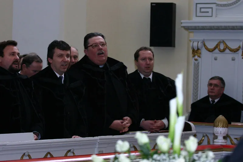 Sípos Tas Töhötöm esperes úr beiktatása a gyomai Református Templomban