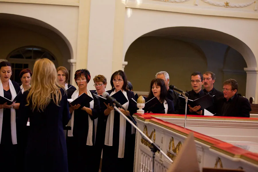 Az Ottawai Magyar Kórus és a Gyomaendrődi Zenebarátok Kamarakórus ünnepi hangversenye