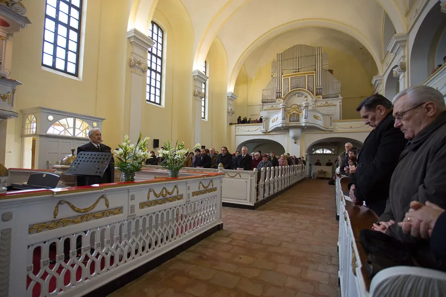 Hálaadás Sipos Tas Töhötöm református esperes 48 évi szolgálatáért