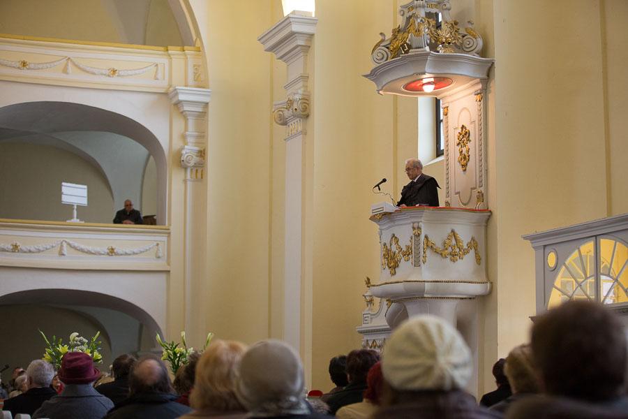 Hálaadás Sipos Tas Töhötöm református esperes 48 évi szolgálatáért