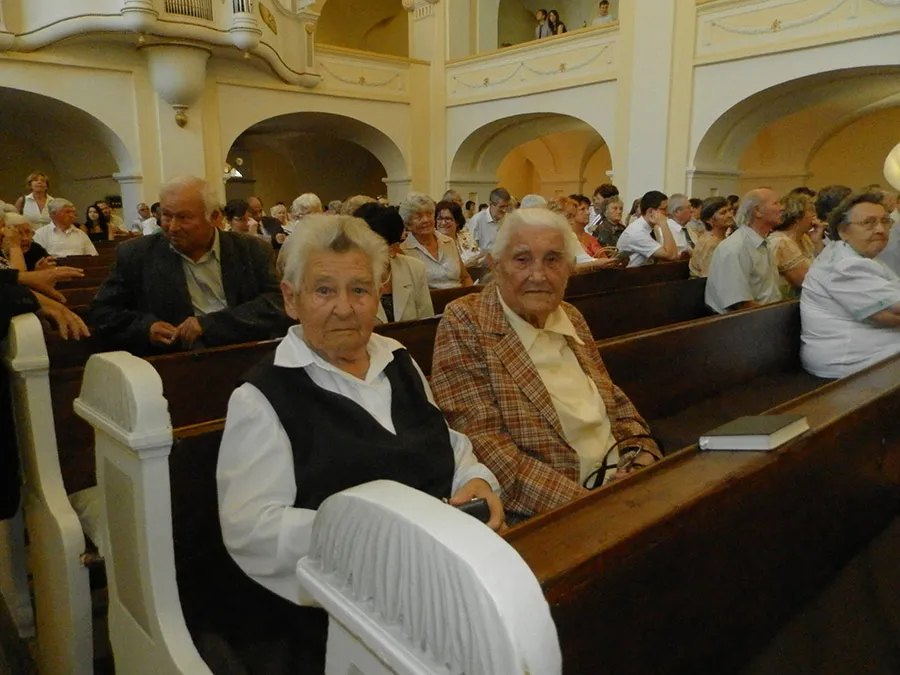 Papp Tibor lelkészbeiktatása és hálaadó istentisztelet a 200 éves templomért