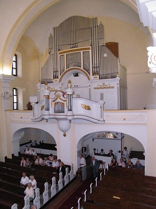 Papp Tibor lelkészbeiktatása és hálaadó istentisztelet a 200 éves templomért