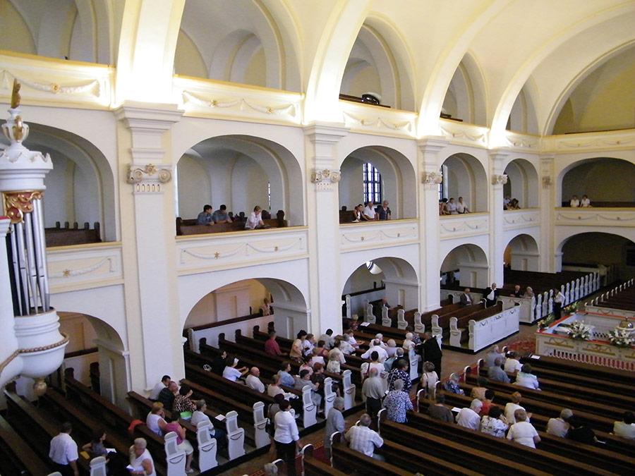 Papp Tibor lelkészbeiktatása és hálaadó istentisztelet a 200 éves templomért