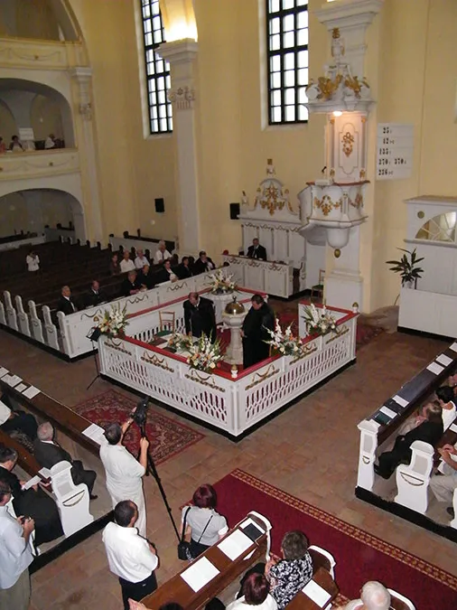 Papp Tibor lelkészbeiktatása és hálaadó istentisztelet a 200 éves templomért