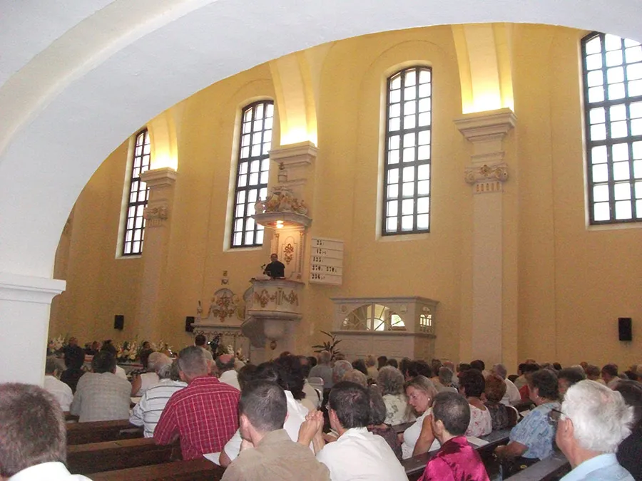 Papp Tibor lelkészbeiktatása és hálaadó istentisztelet a 200 éves templomért