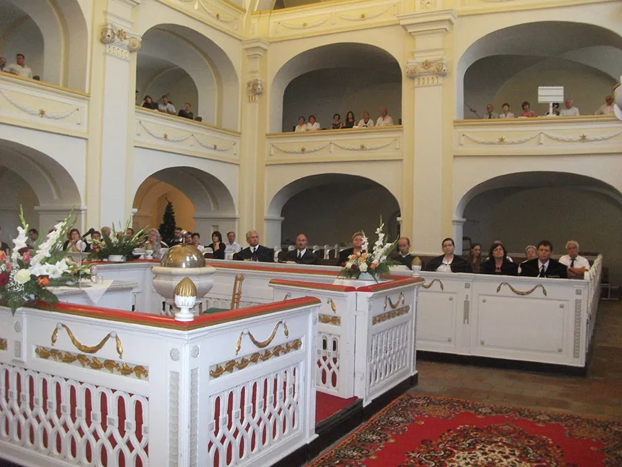 Papp Tibor lelkészbeiktatása és hálaadó istentisztelet a 200 éves templomért