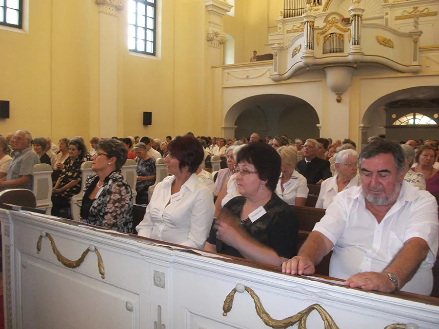 Papp Tibor lelkészbeiktatása és hálaadó istentisztelet a 200 éves templomért
