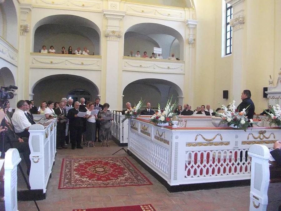 Papp Tibor lelkészbeiktatása és hálaadó istentisztelet a 200 éves templomért