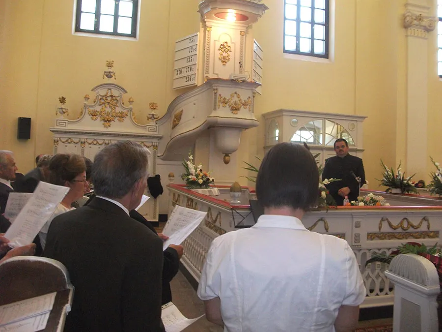 Papp Tibor lelkészbeiktatása és hálaadó istentisztelet a 200 éves templomért