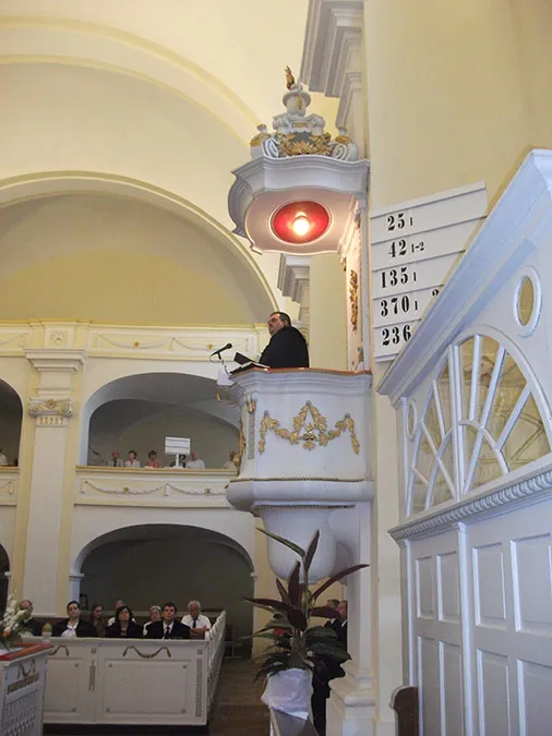 Papp Tibor lelkészbeiktatása és hálaadó istentisztelet a 200 éves templomért