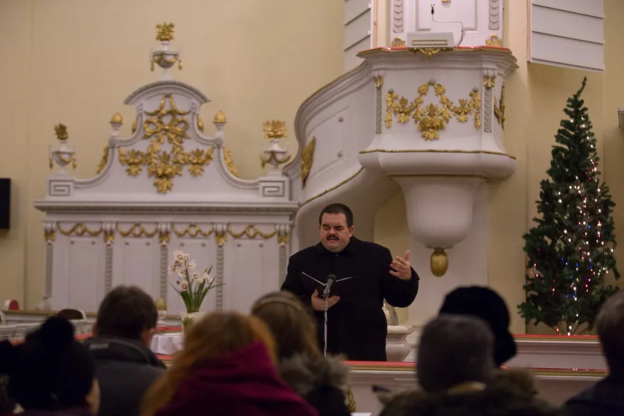 Szentesti ünnepi istentisztelet a teplomban