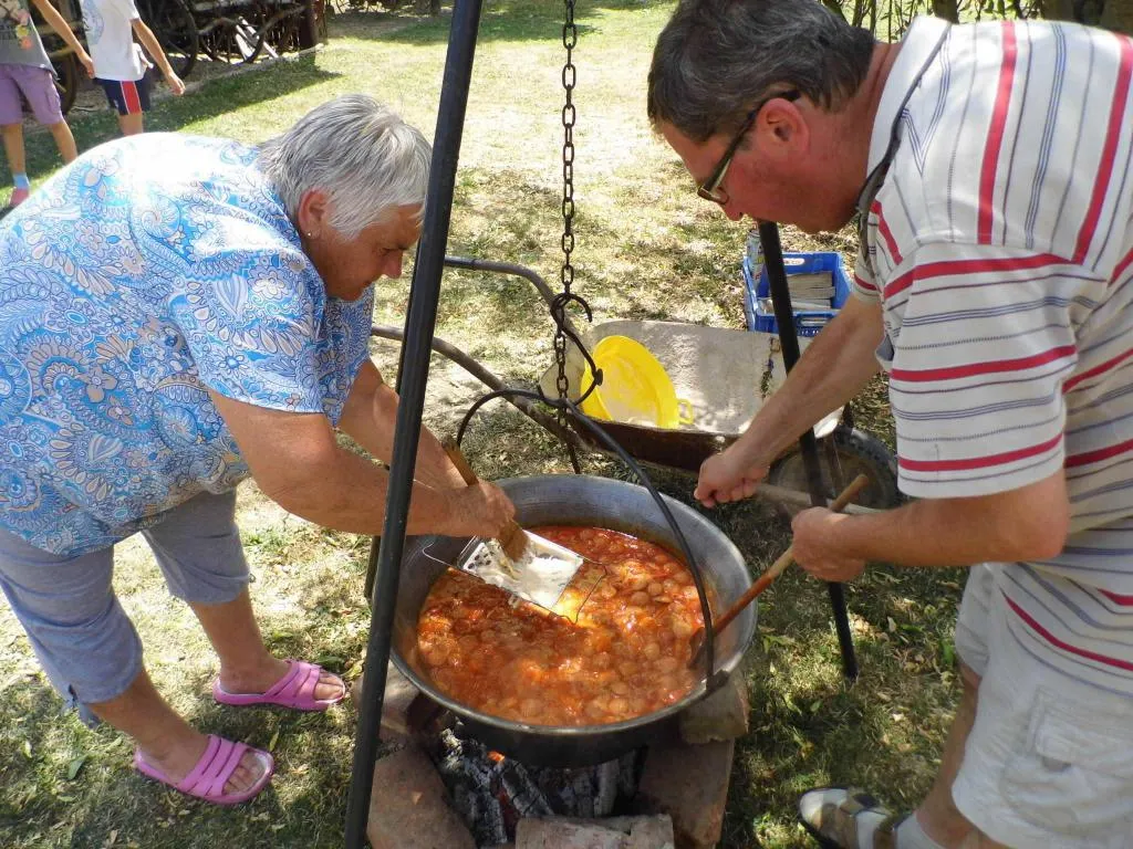 KINCS-KERESŐ - nyári gyermektábor