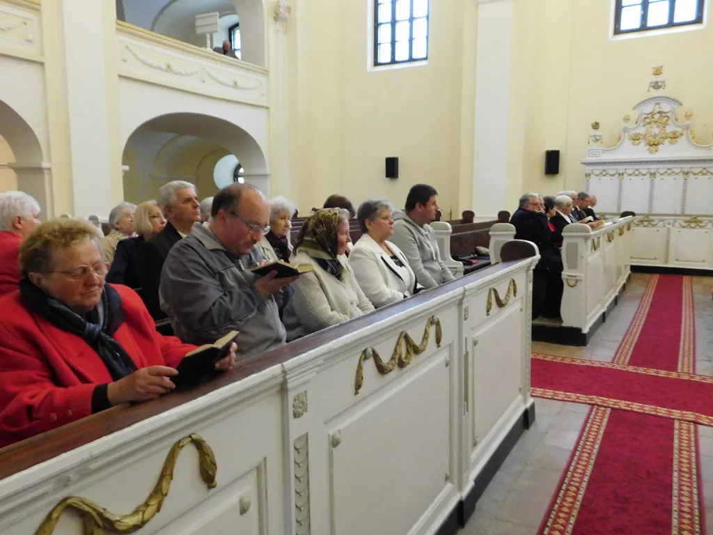 Pünkösdi istentisztelet, konfirmáció és konfirmandus találkozó 2016