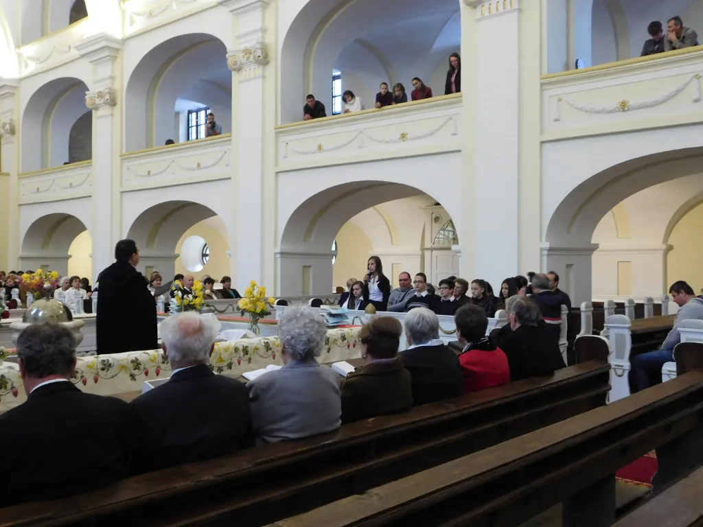 Pünkösdi istentisztelet, konfirmáció és konfirmandus találkozó 2016