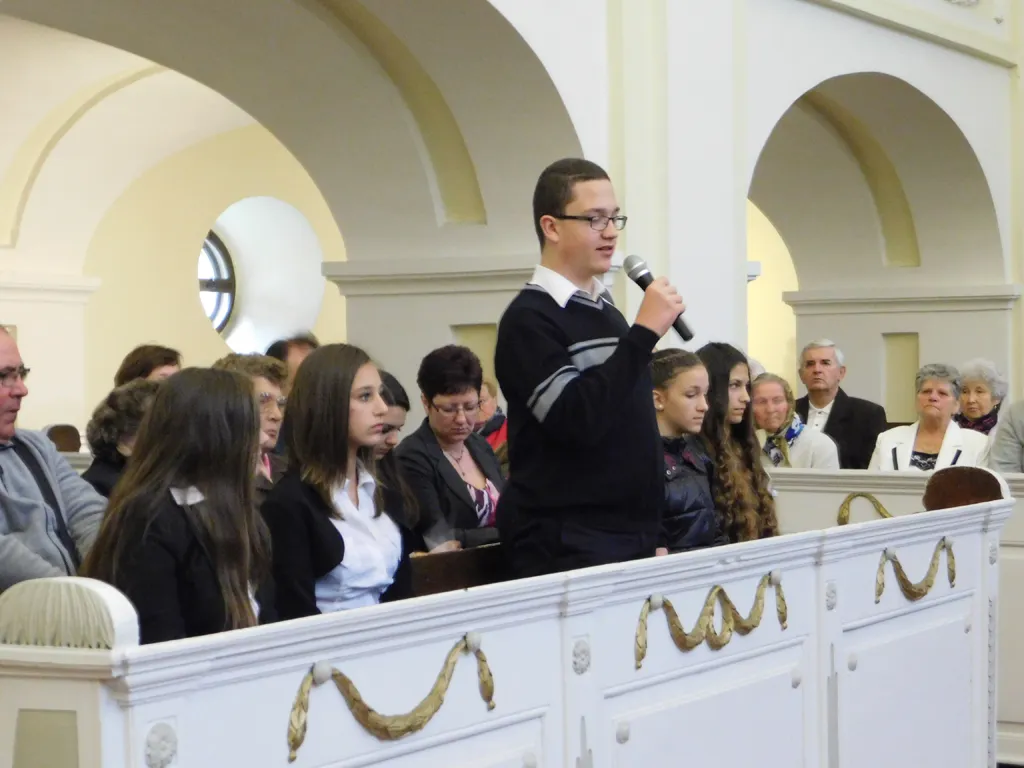 Pünkösdi istentisztelet, konfirmáció és konfirmandus találkozó 2016