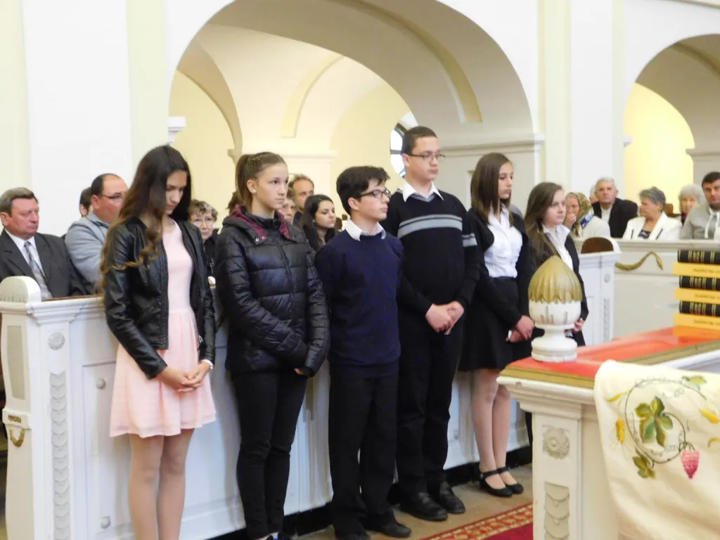 Pünkösdi istentisztelet, konfirmáció és konfirmandus találkozó 2016