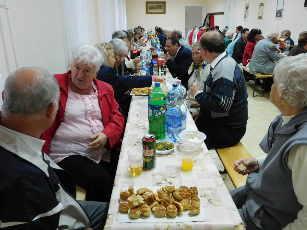 Pünkösdi istentisztelet, konfirmáció és konfirmandus találkozó 2016