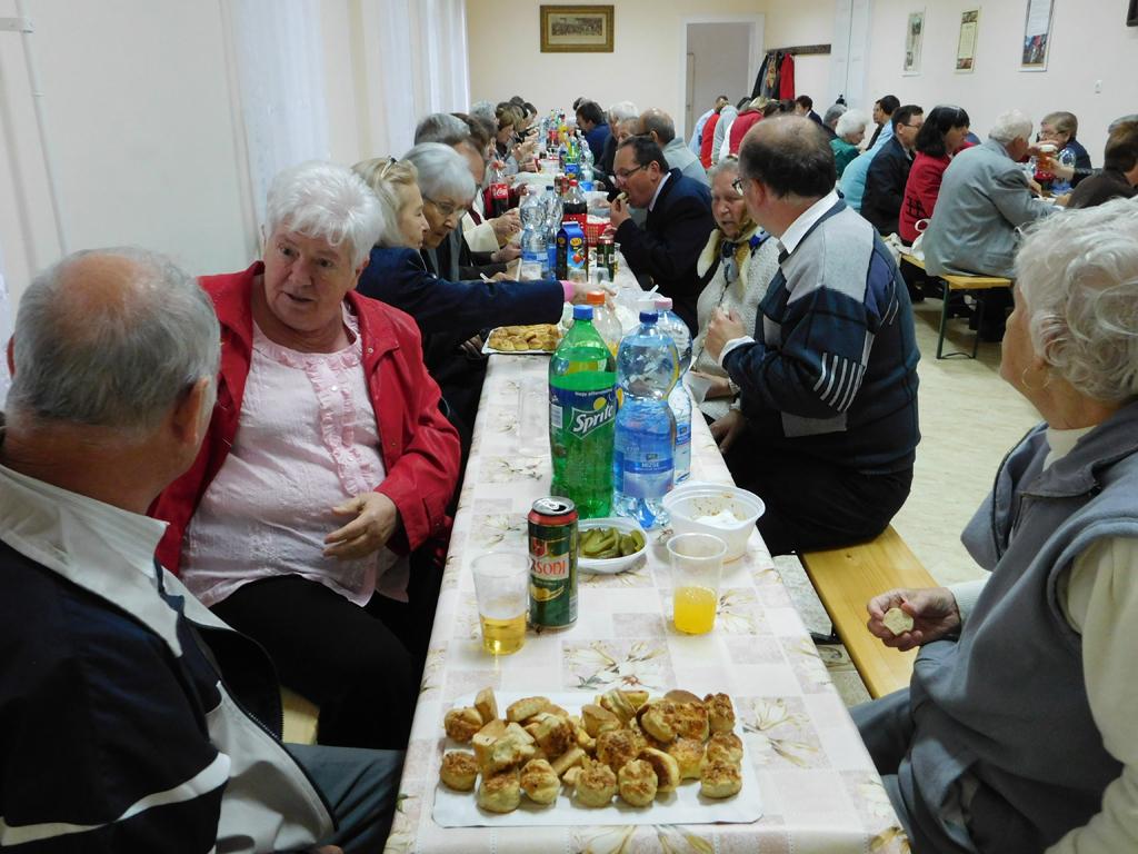 Pünkösdi istentisztelet, konfirmáció és konfirmandus találkozó 2016