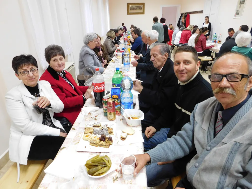 Pünkösdi istentisztelet, konfirmáció és konfirmandus találkozó 2016