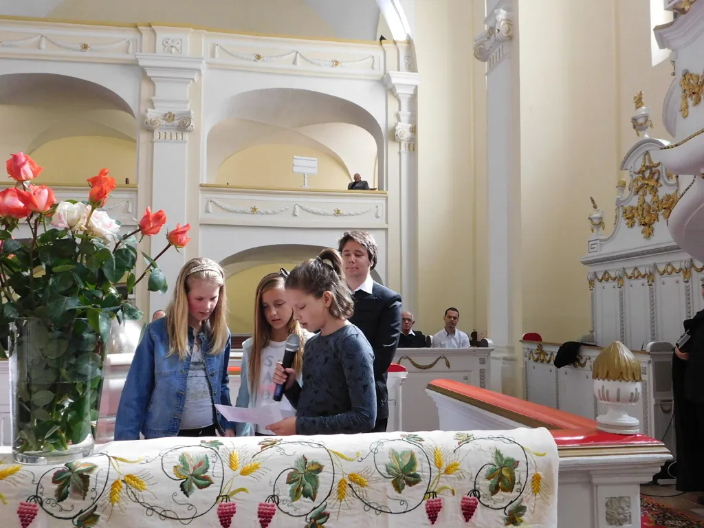Pünkösdi istentisztelet, konfirmáció és konfirmandus találkozó 2018