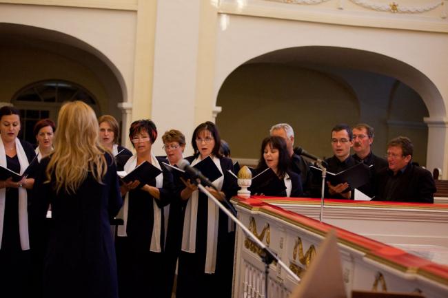 Az Ottawai Magyar Kórus és a Gyomaendrődi Zenebarátok Kamarakórus ünnepi hangversenye