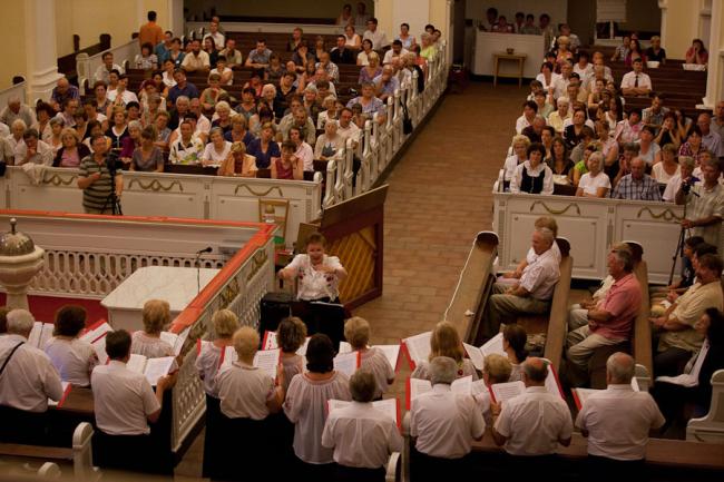 Az Ottawai Magyar Kórus és a Gyomaendrődi Zenebarátok Kamarakórus ünnepi hangversenye