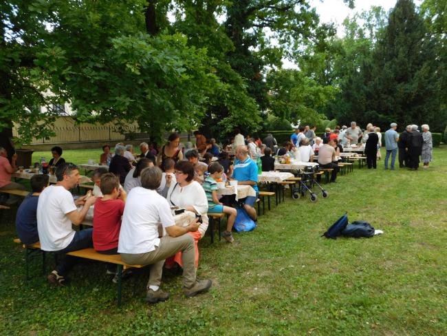 Pünkösdi istentisztelet, konfirmáció és konfirmandus találkozó 2017